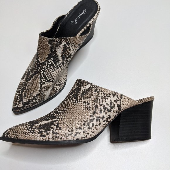 Qupid Shoes - Qupid | Snakeskin mules